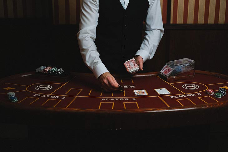 Neue Online-Casinos aus der Schweiz: Welche sind die besten Anbieter? ©Foto: pexels-anna-shvets